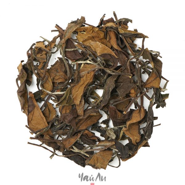 Лао Бай Ча "Старый белый"